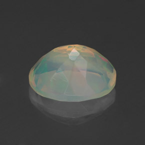 1,33 ctw natürlicher mehrfarbiger Opal, Oval Schliff, Transparent