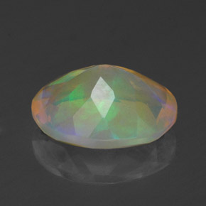 1,76 ctw natürlicher mehrfarbiger Opal, Oval Schliff, Transparent