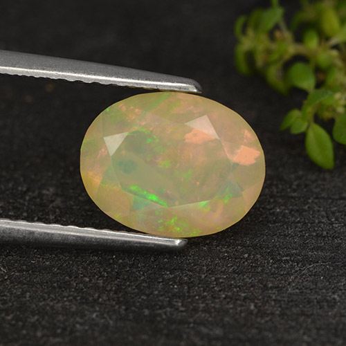 1,14 ctw natürlicher mehrfarbiger Opal, Oval Schliff, Lichtdurchlässig