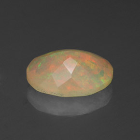 1,14 ctw natürlicher mehrfarbiger Opal, Oval Schliff, Lichtdurchlässig