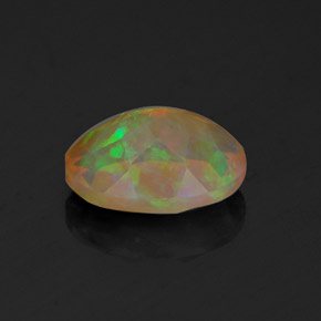 1,00 ctw natürlicher mehrfarbiger Opal, Oval Schliff, Transparent
