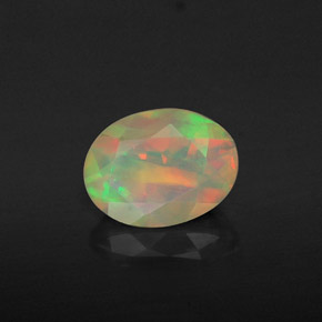 1,06 ctw natürlicher mehrfarbiger Opal, Oval Schliff, Transparent