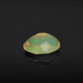 0,94 ctw natürlicher mehrfarbiger Opal, Oval Schliff, Transparent