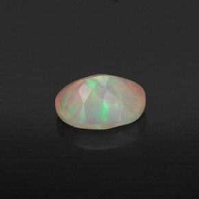0,88 ctw natürlicher mehrfarbiger Opal, Transparent, Transparent / Lichtdurchlässig