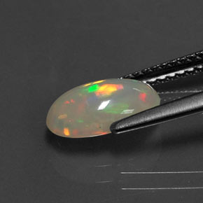 9,17 ctw natürlicher Mehrfarbig Opal, Oval Schliff, Transparent