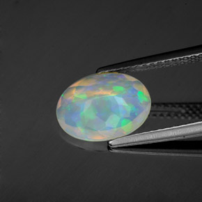 1,22 ctw natürlicher mehrfarbiger Opal, Oval Schliff, Transparent