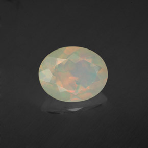 1,50 ctw natürlicher mehrfarbiger Opal, Oval Schliff, Transparent