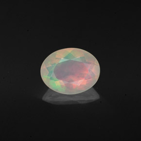 0,98 ctw natürlicher mehrfarbiger Opal, Oval Schliff, Transparent