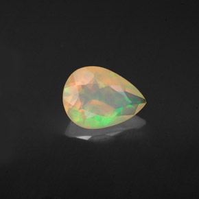 0,92 ctw natürlicher mehrfarbiger Opal, Birnenform, Transparent
