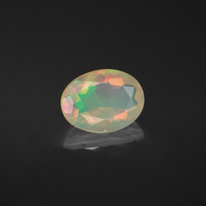 1,10 ctw natürlicher mehrfarbiger Opal, Oval Schliff, Transparent