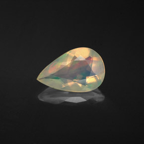 0,87 ctw natürlicher mehrfarbiger Opal, Birnenform, Transparent
