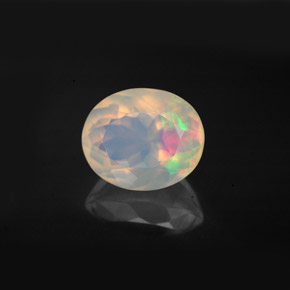 2,58 ctw natürlicher mehrfarbiger Opal, Oval Schliff, Transparent