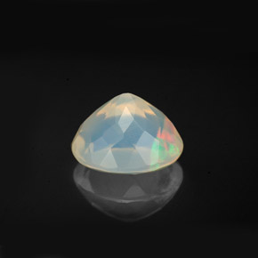 2,58 ctw natürlicher mehrfarbiger Opal, Oval Schliff, Transparent