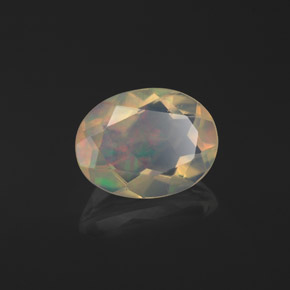 1,06 ctw natürlicher mehrfarbiger Opal, Oval Schliff, Transparent