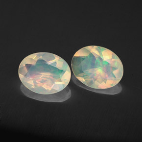  ct natürliche mehrfarbiger Opal-Edelsteine, Oval Schliff, Transparent