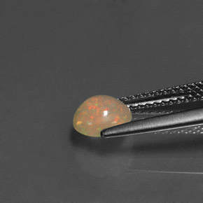 0,58 ctw natürlicher mehrfarbiger Opal, Transparent, Transparent / Lichtdurchlässig