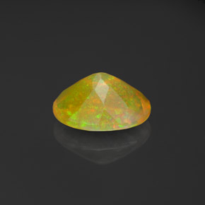0,90 ctw natürlicher mehrfarbiger Opal, Transparent, Transparent / Lichtdurchlässig