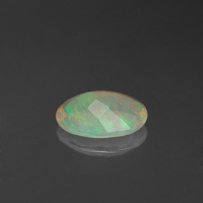 0,71 ctw natürlicher mehrfarbiger Opal, Transparent, Transparent / Lichtdurchlässig