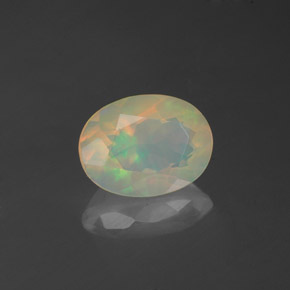 0,80 ctw natürlicher mehrfarbiger Opal, Transparent, Transparent / Lichtdurchlässig
