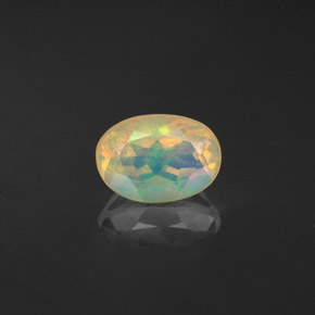 0,59 ctw natürlicher mehrfarbiger Opal, Transparent, Transparent / Lichtdurchlässig