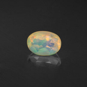 0,59 ctw natürlicher mehrfarbiger Opal, Transparent, Transparent / Lichtdurchlässig