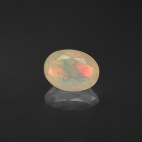 0,50 ctw natürlicher mehrfarbiger Opal, Transparent, Transparent / Lichtdurchlässig