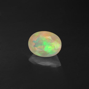 0,85 ctw natürlicher mehrfarbiger Opal, Transparent, Transparent / Lichtdurchlässig