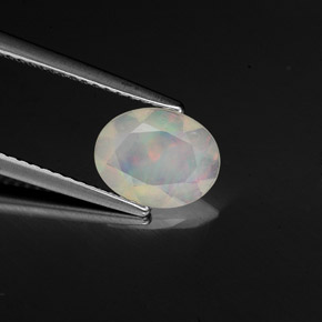 0,78 ctw natürlicher mehrfarbiger Opal, Transparent, Transparent / Lichtdurchlässig
