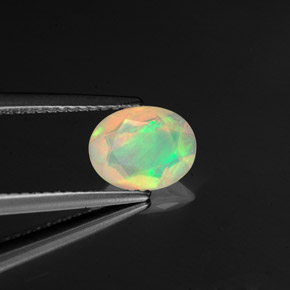 0,73 ctw natürlicher mehrfarbiger Opal, Transparent, Transparent / Lichtdurchlässig