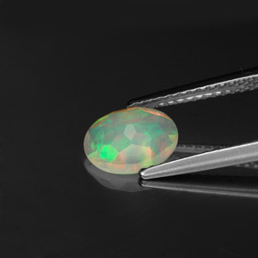 0,73 ctw natürlicher mehrfarbiger Opal, Transparent, Transparent / Lichtdurchlässig