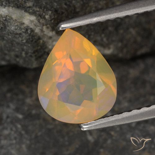 0.85ct Natürlicher Mehrfarbig Opal, Birnenform, Transparent