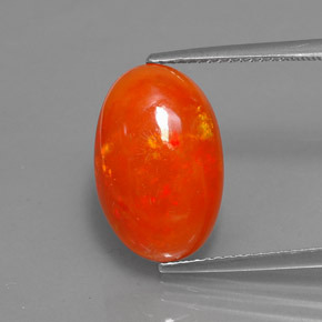 5,33 ctw natürlicher orangefarbener Opal, Oval Schliff, Lichtdurchlässig