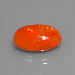 5,33 ctw natürlicher orangefarbener Opal, Oval Schliff, Lichtdurchlässig