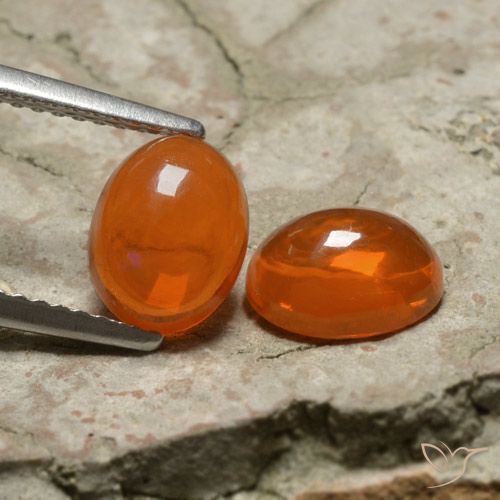 1.81ctw Natürlicher Feuerorange Opal, Oval, Transparent