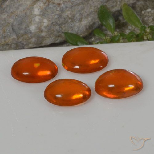 2.53ctw Natürlicher Mittelorange Opal, Oval, Transparent