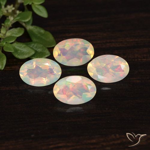 1.15ctw Natürlicher Mehrfarbig Opal, Oval, Transparent