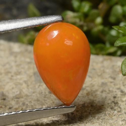 9,17 ctw natürlicher rötlich-orange Opal, Birnenform, Lichtdurchlässig
