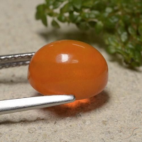 9,17 ctw natürlicher Feuerorange Opal, Oval, Lichtdurchlässig