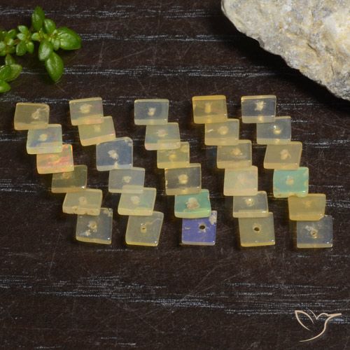 3.35ctw Natürlicher Mehrfarbig Opal, Quadrat, Transparent