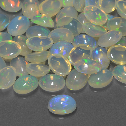 9,17 ctw natürlicher Mehrfarbig Opal, Oval, Transparent