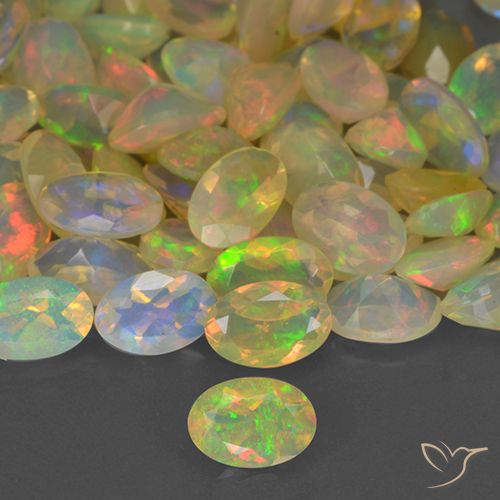 0.27ct Natürlicher Mehrfarbig Opal, Oval, Lichtdurchlässig