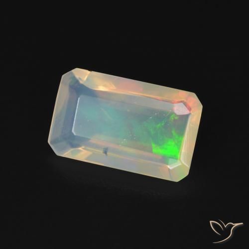 9,17 ctw natürlicher Mehrfarbig Opal, Oktagonschliff, Transparent