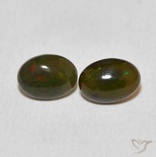0.86ctw Natürlicher Mehrfarbig Opal, Oval, Lichtundurchlässig