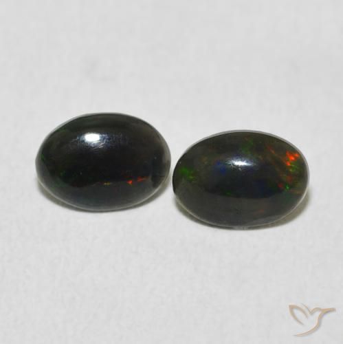 0.80ctw Natürlicher Mehrfarbig Opal, Oval, Lichtundurchlässig