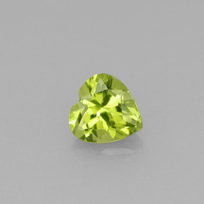 0,52 ctw natürlicher grüner Peridot, Herzform, VS