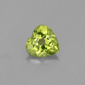 0,44 ctw natürlicher grüner Peridot, Herzform, VS