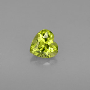 0,49 ctw natürlicher grüner Peridot, Herzform, VS
