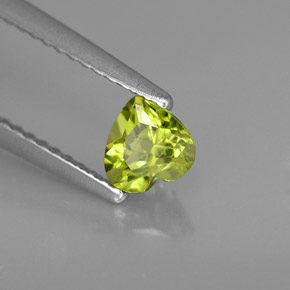 0,49 ctw natürlicher grüner Peridot, Herzform, VS