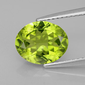 2,42 ctw natürlicher grüner Peridot, Oval Schliff, VS