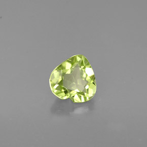 0,54 ctw natürlicher grüner Peridot, Herzform, VVS-VS